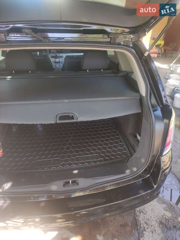 Універсал Opel Astra 2009 в Кам'янському