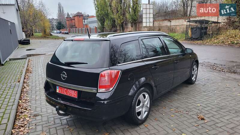 Універсал Opel Astra 2006 в Черкасах