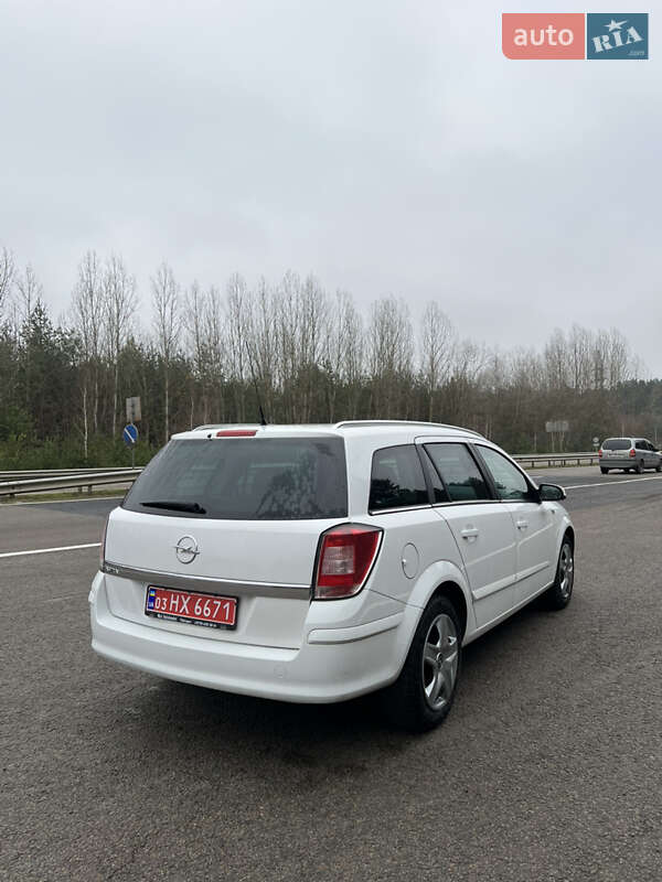 Универсал Opel Astra 2009 в Ковеле