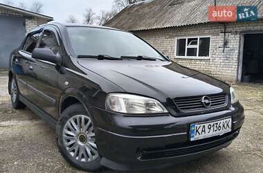 Седан Opel Astra 2007 в Шостке