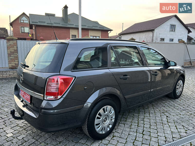 Універсал Opel Astra 2009 в Гнівані