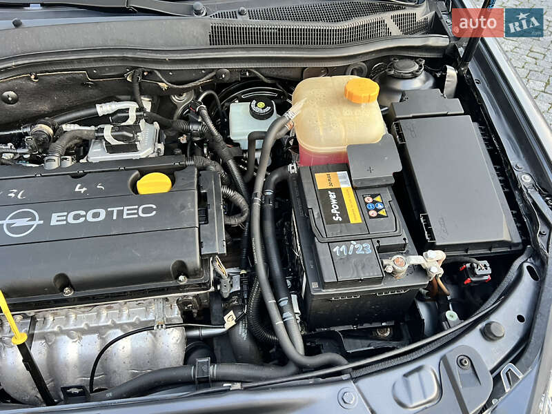 Універсал Opel Astra 2009 в Гнівані