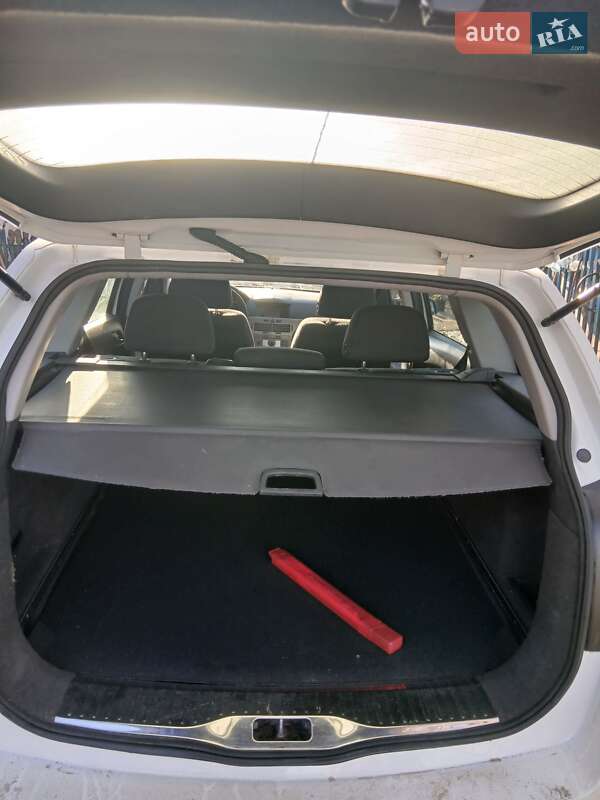 Універсал Opel Astra 2006 в Почаєві