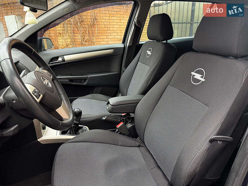 Універсал Opel Astra 2008 в Києві