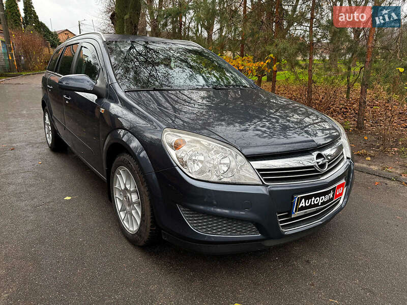 Універсал Opel Astra 2008 в Києві
