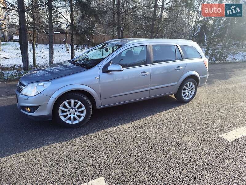 Універсал Opel Astra 2008 в Вишнівці