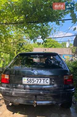 Хэтчбек Opel Astra 1993 в Бурштыне