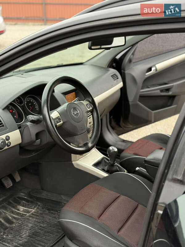 Универсал Opel Astra 2007 в Кропивницком