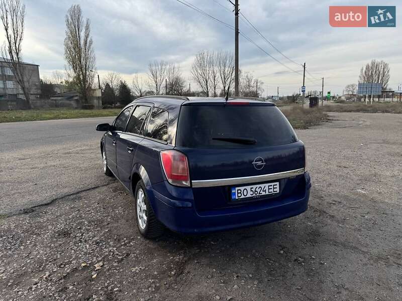 Універсал Opel Astra 2006 в Білгороді-Дністровському