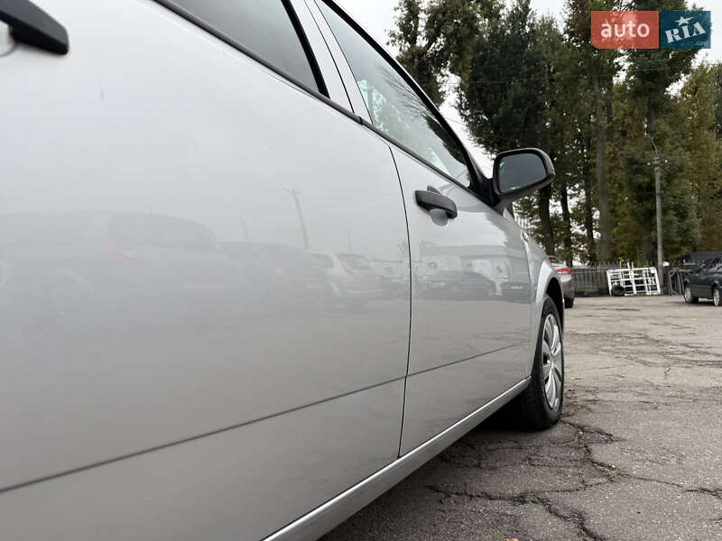 Універсал Opel Astra 2010 в Вінниці