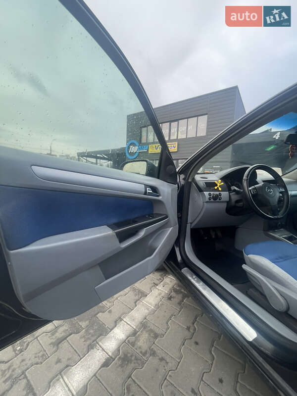 Хетчбек Opel Astra 2004 в Хмельницькому