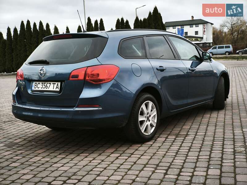 Универсал Opel Astra 2013 в Львове фото 10 Универсал Opel Astra 2013 в Львове