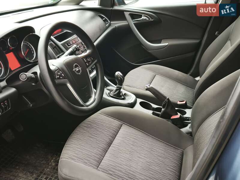 Универсал Opel Astra 2013 в Львове фото 37 Универсал Opel Astra 2013 в Львове