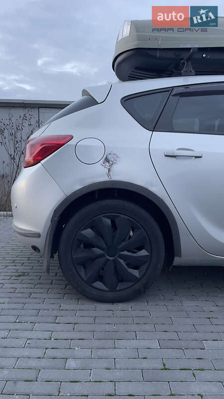 Хетчбек Opel Astra 2011 в Києві