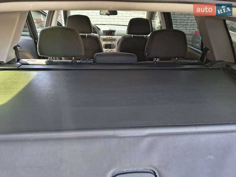 Универсал Opel Astra 2007 в Ровно