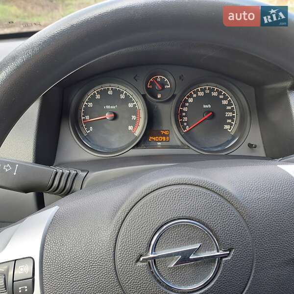 Універсал Opel Astra 2009 в Харкові