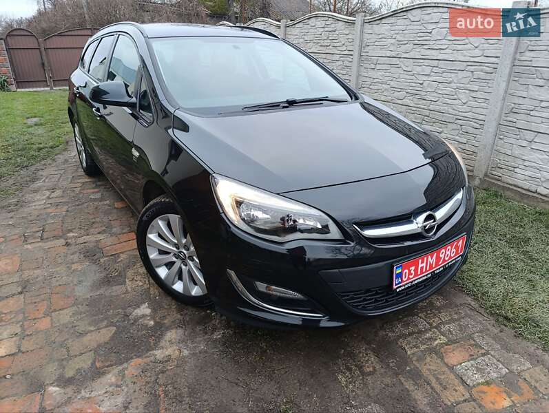 Універсал Opel Astra 2012 в Гощі