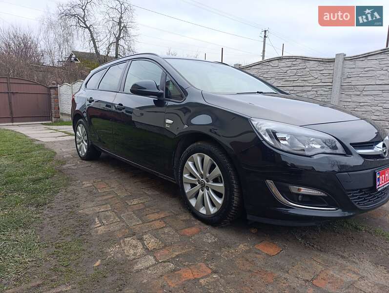 Універсал Opel Astra 2012 в Гощі