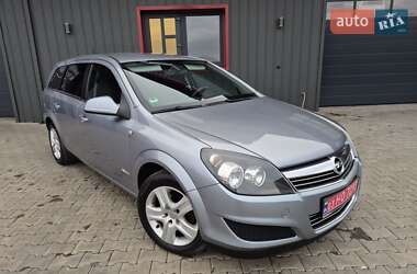Універсал Opel Astra 2010 в Ковелі