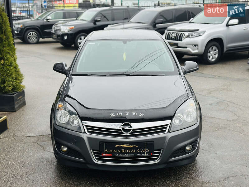 Хетчбек Opel Astra 2012 в Харкові