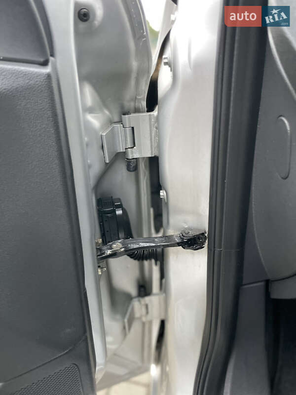 Універсал Opel Astra 2009 в Луцьку