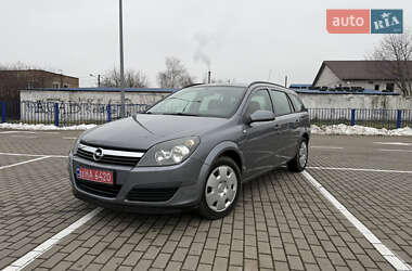 Універсал Opel Astra 2006 в Нововолинську