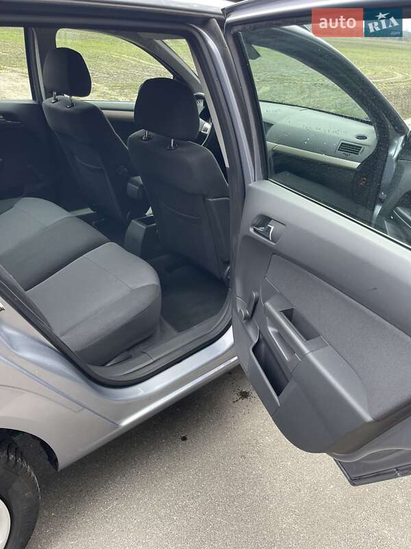 Універсал Opel Astra 2008 в Бородянці