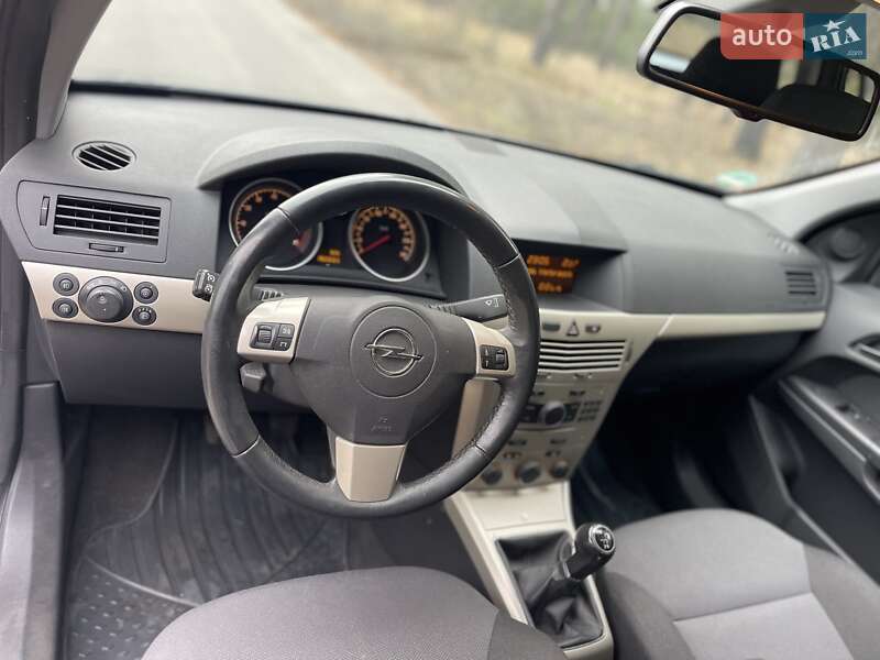 Універсал Opel Astra 2008 в Бородянці