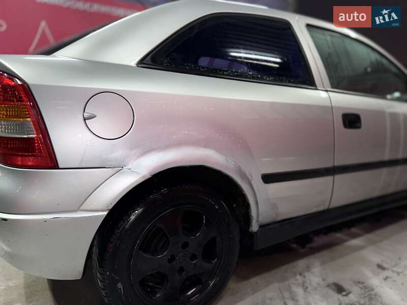 Хетчбек Opel Astra 2000 в Києві