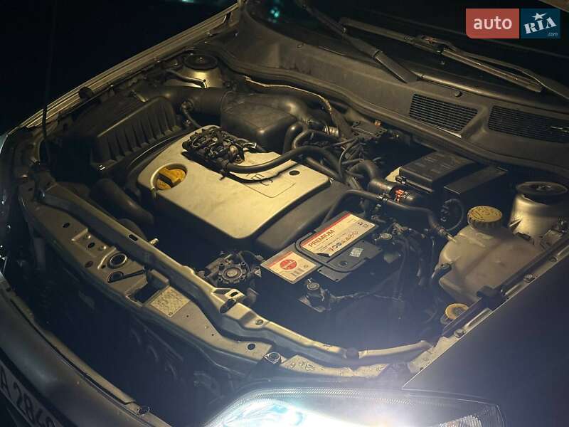 Хетчбек Opel Astra 2000 в Києві