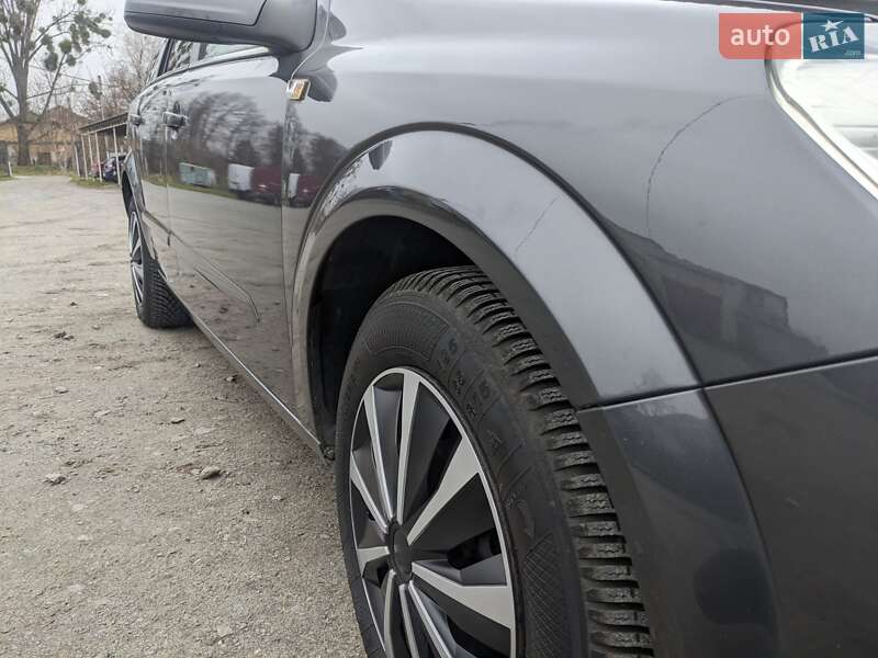 Универсал Opel Astra 2008 в Звягеле фото 44 Универсал Opel Astra 2008 в Звягеле