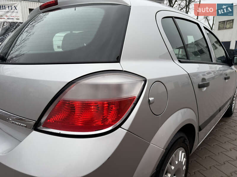 Хетчбек Opel Astra 2004 в Вінниці