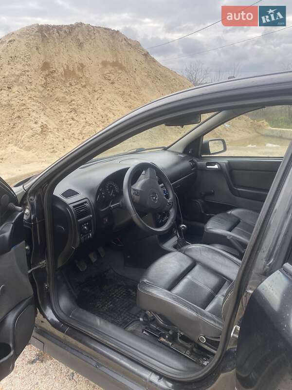 Седан Opel Astra 2005 в Березівці