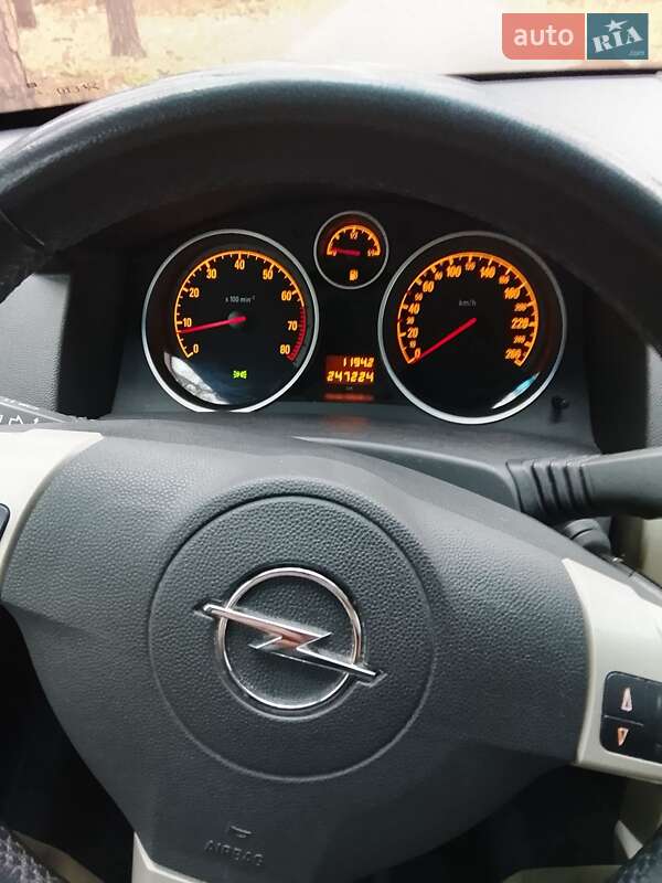 Универсал Opel Astra 2008 в Белогородке фото 13 Универсал Opel Astra 2008 в Белогородке