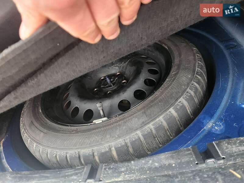 Универсал Opel Astra 2006 в Полтаве