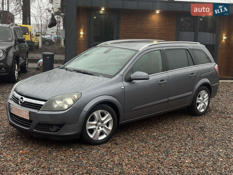 Універсал Opel Astra 2006 в Лубнах