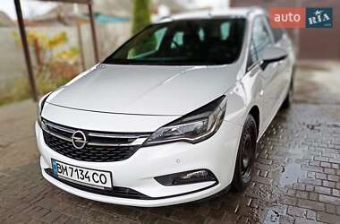Універсал Opel Astra 2017 в Охтирці