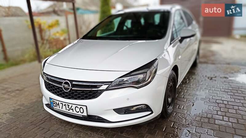 Универсал Opel Astra 2017 в Ахтырке