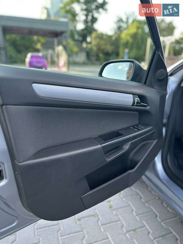 Універсал Opel Astra 2005 в Золочеві фото 29 Універсал Opel Astra 2005 в Золочеві