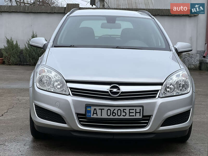 Універсал Opel Astra 2007 в Івано-Франківську
