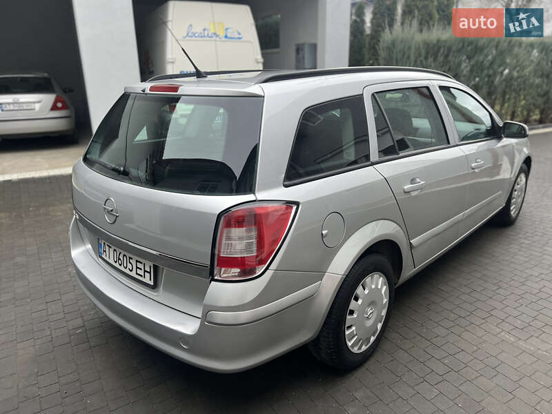 Універсал Opel Astra 2007 в Івано-Франківську