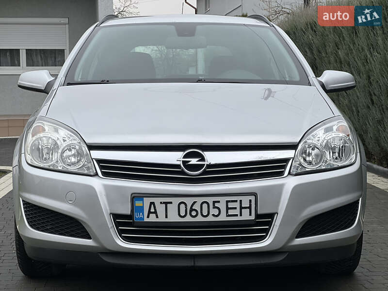 Універсал Opel Astra 2007 в Івано-Франківську