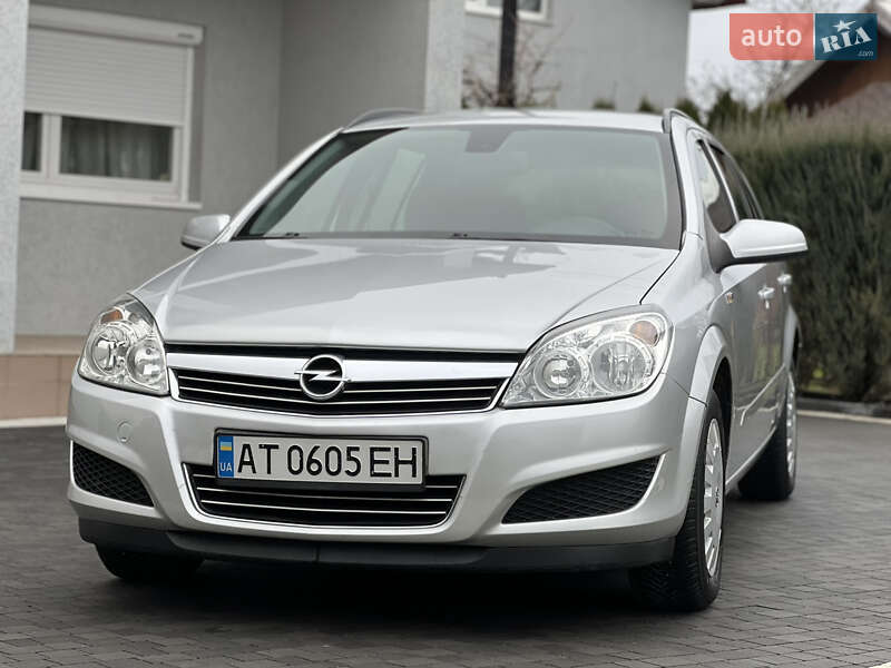 Універсал Opel Astra 2007 в Івано-Франківську