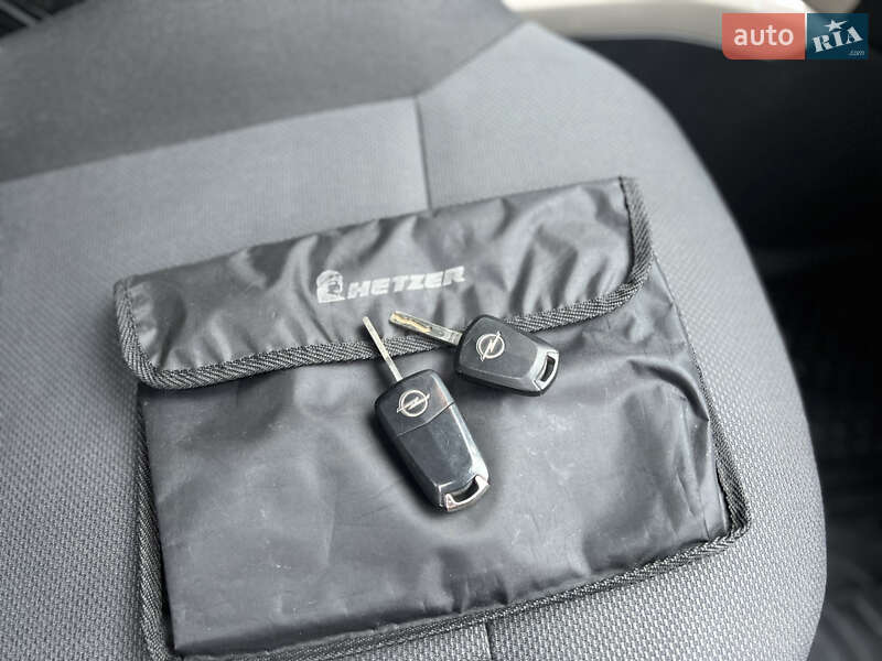 Універсал Opel Astra 2007 в Івано-Франківську