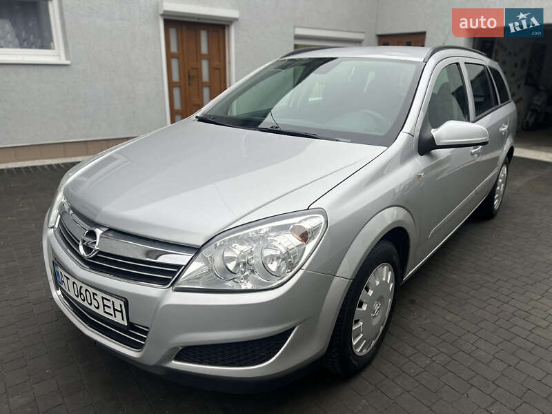 Універсал Opel Astra 2007 в Івано-Франківську