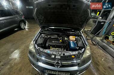 Хэтчбек Opel Astra 2005 в Киеве