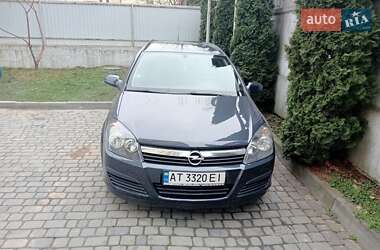 Універсал Opel Astra 2006 в Івано-Франківську