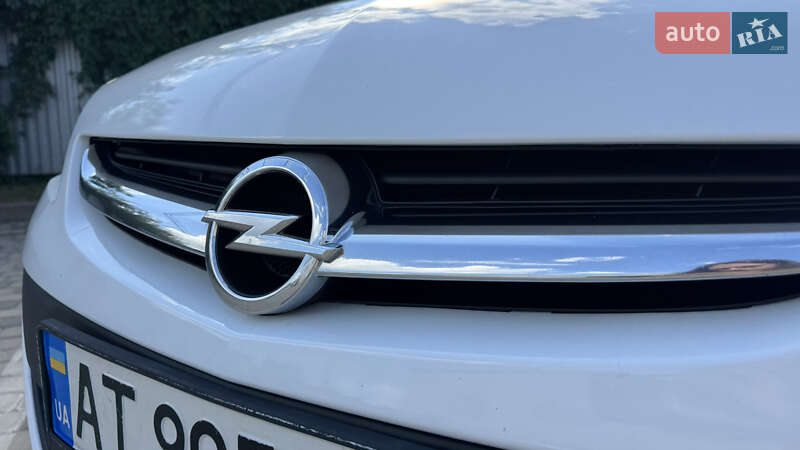 Универсал Opel Astra 2014 в Ивано-Франковске