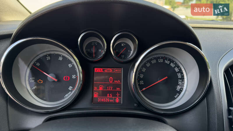 Универсал Opel Astra 2014 в Ивано-Франковске