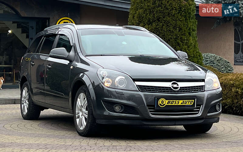 Opel Astra 2010